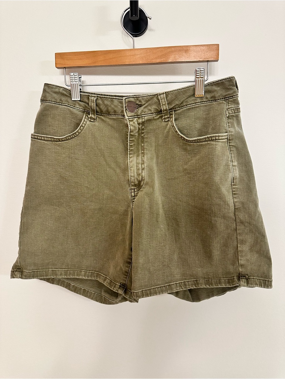 Ripton & Co khaki High-Rise DTJ jorts, stretchy, size 29